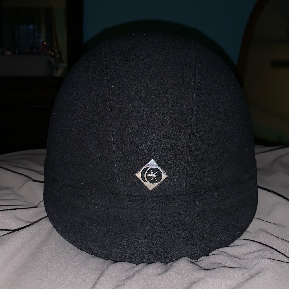 Charles Owen JR8 6 7/8